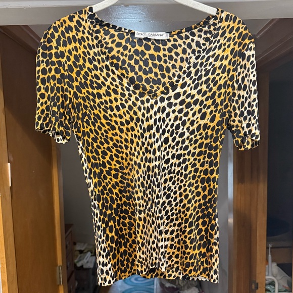 Stunning EUC Dolce & Gabbana animal print Fitted Short Sleeve top - Picture 1 of 5